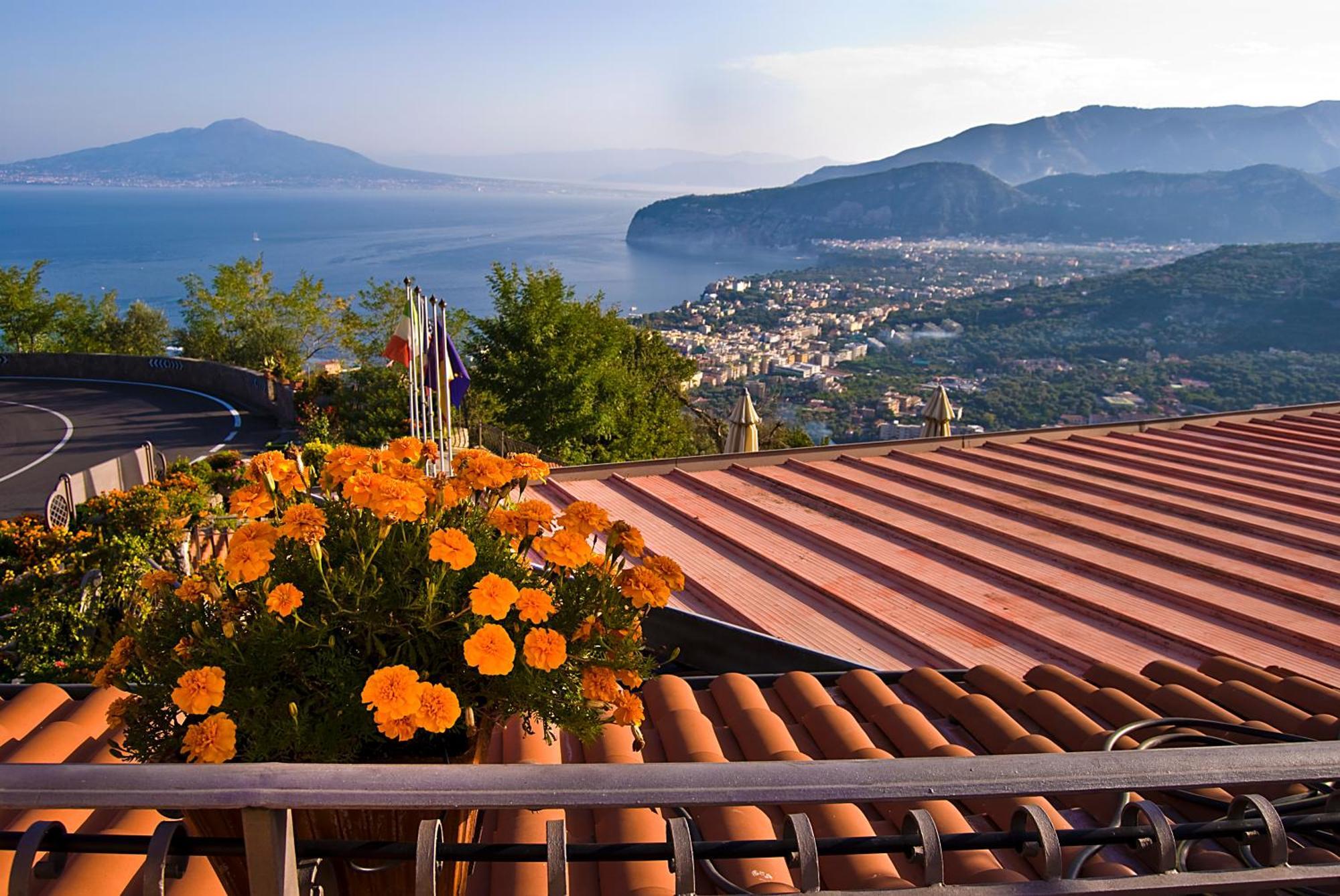 Hotel La Vue D'Or Sorrento Exterior foto