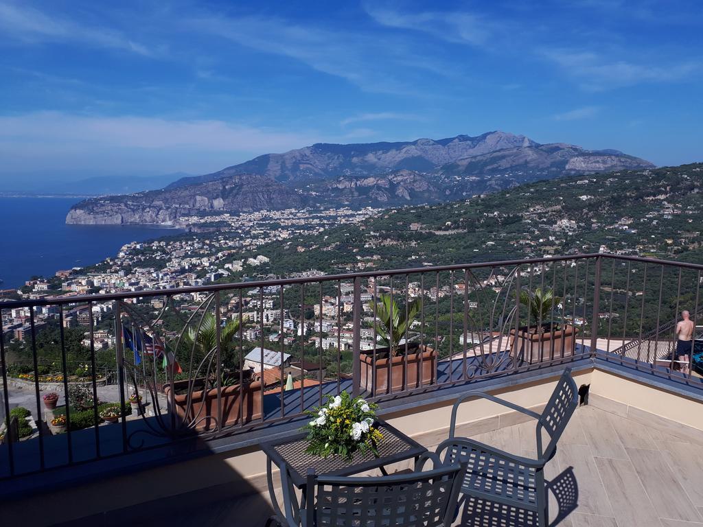 Hotel La Vue D'Or Sorrento Exterior foto